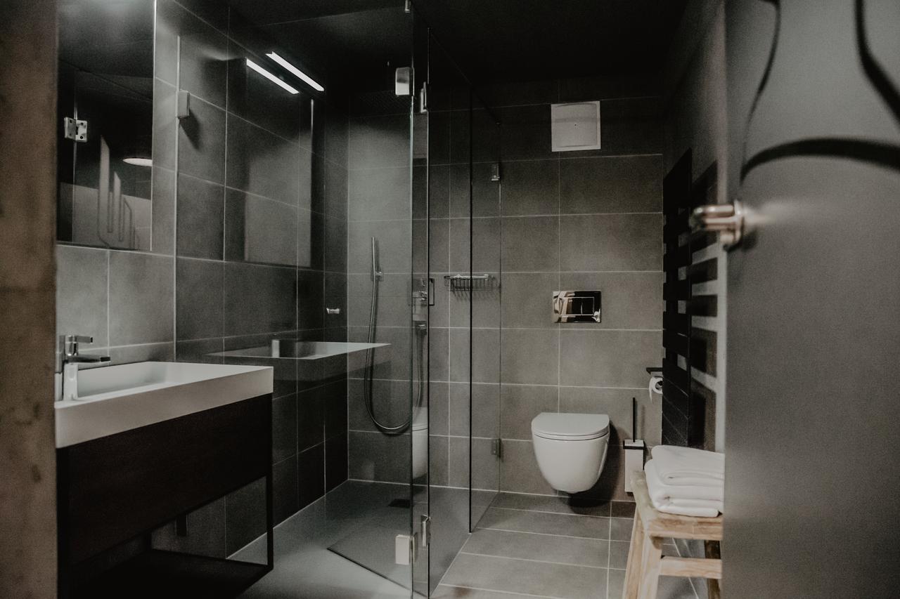 مايرهوفن Black Eagle Loft Luxury Appartement المظهر الخارجي الصورة