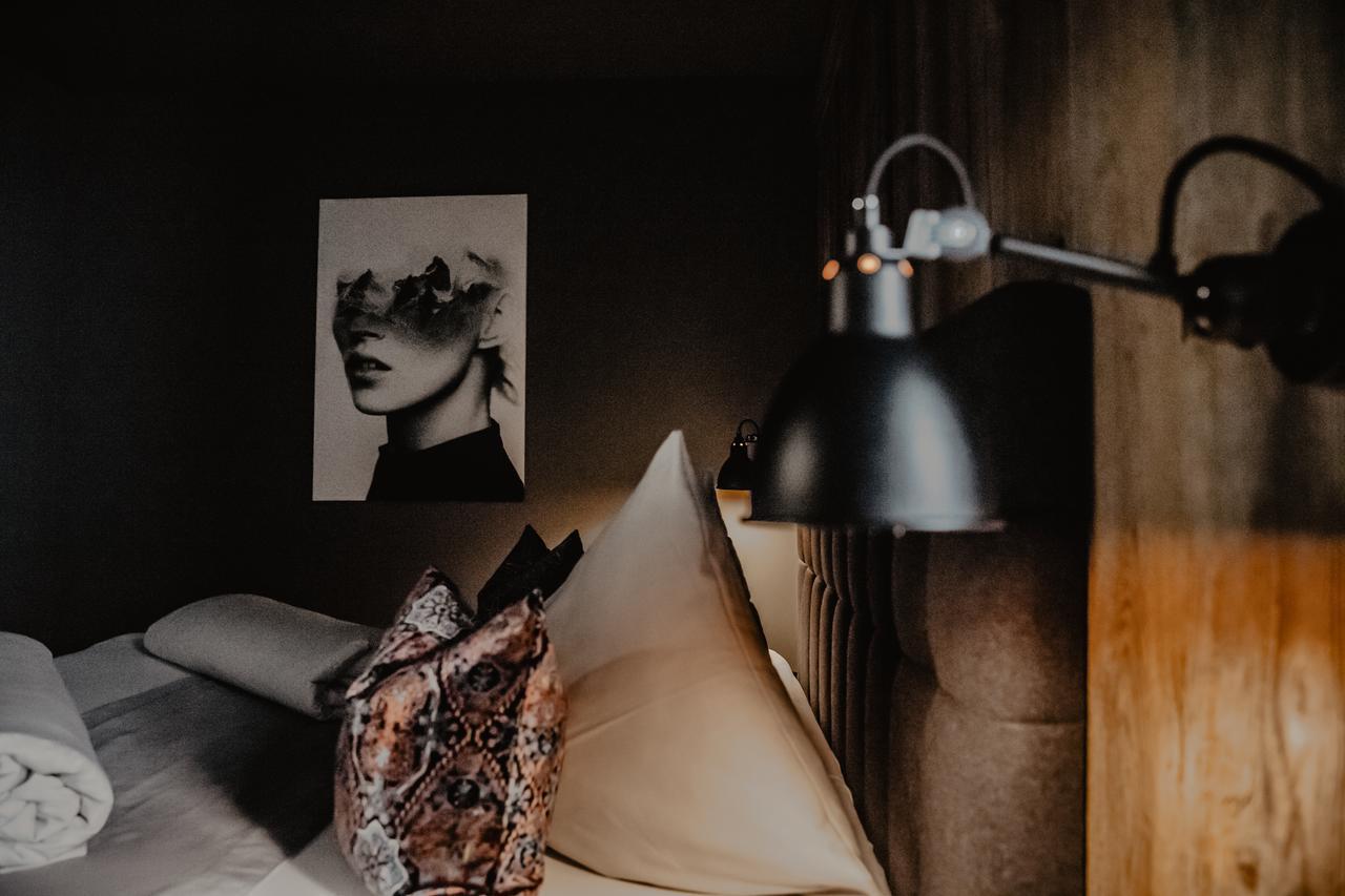 مايرهوفن Black Eagle Loft Luxury Appartement المظهر الخارجي الصورة